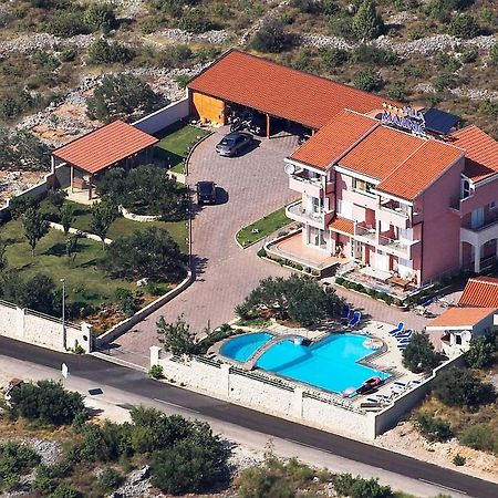 Apartments Marinic Primosten Exterior photo