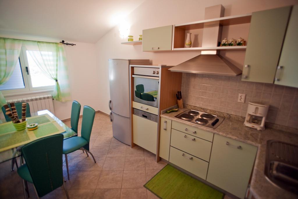 Apartments Marinic Primosten Room photo