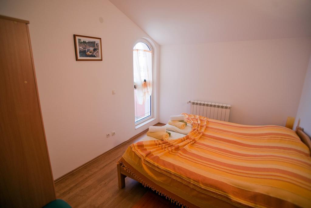 Apartments Marinic Primosten Room photo