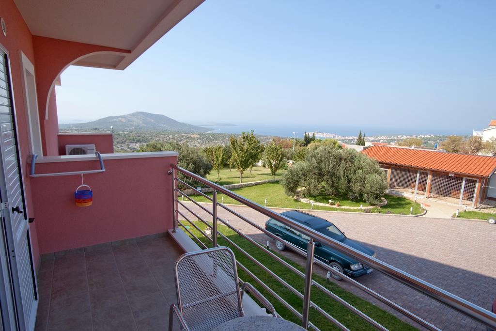 Apartments Marinic Primosten Room photo