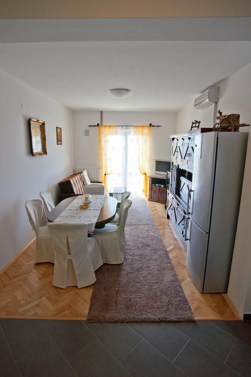 Apartments Marinic Primosten Room photo