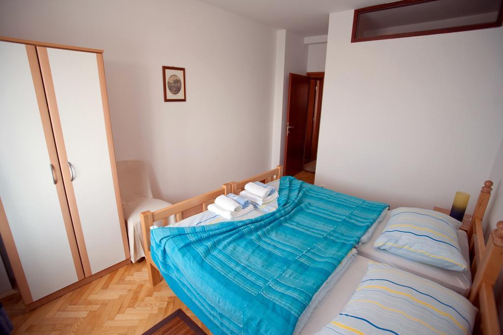 Apartments Marinic Primosten Room photo