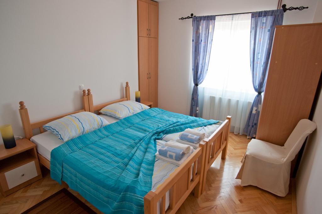 Apartments Marinic Primosten Room photo