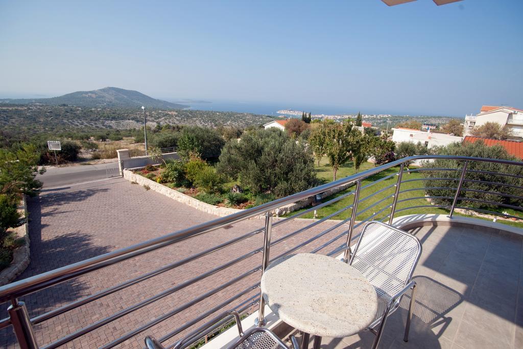 Apartments Marinic Primosten Room photo
