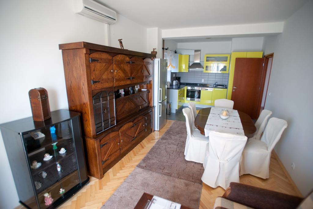 Apartments Marinic Primosten Room photo