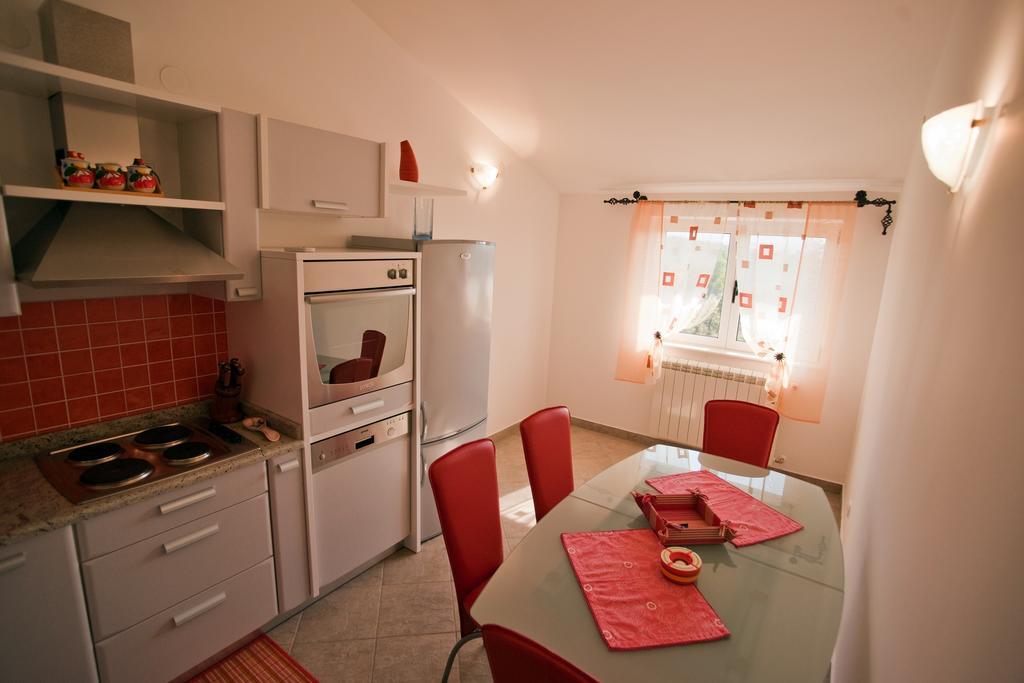 Apartments Marinic Primosten Room photo