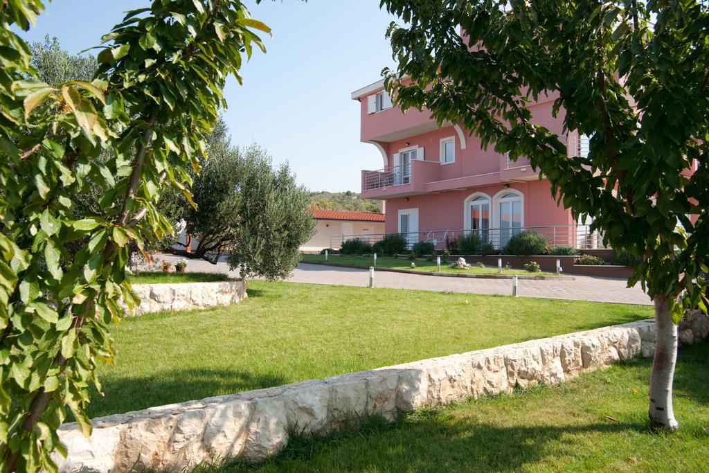 Apartments Marinic Primosten Exterior photo